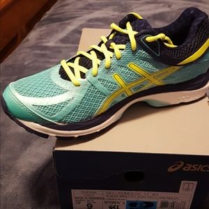 Asics Women's Gel-Cumulus 17 Running shoe